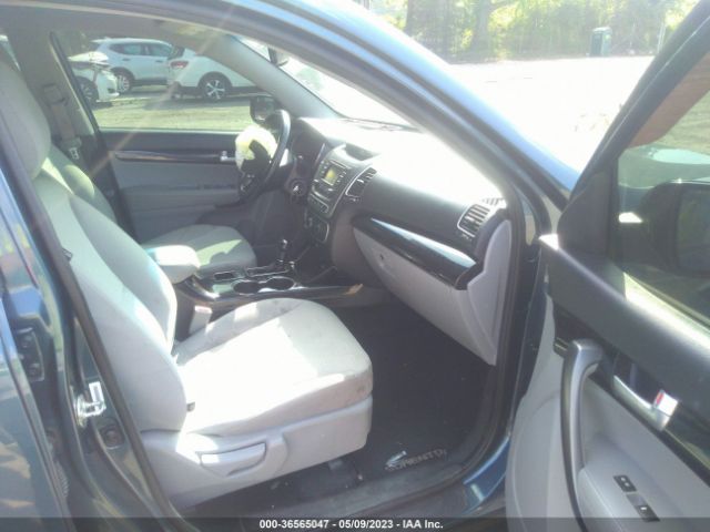 5XYKT3A68EG550391 KIA SORENTO LX