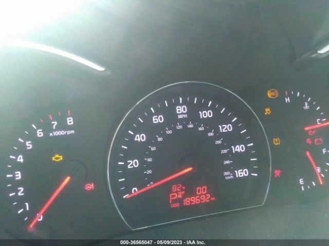5XYKT3A68EG550391 KIA SORENTO LX