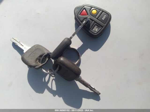 2003 VOLVO S80 2.9L VIN: YV1TS92D031305518