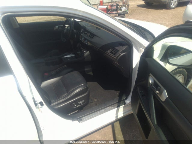 JTHKD5BHXE2192101 Lexus Ct 200h Hybrid