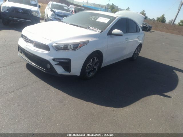 3KPF24AD8ME342175 KIA Forte Lxs