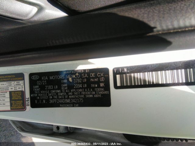 3KPF24AD8ME342175 KIA Forte Lxs