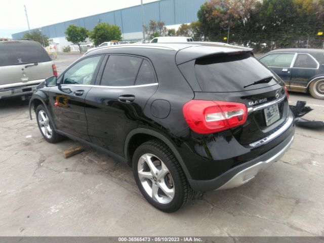 WDCTG4EB3JJ433988 Mercedes-Benz Gla Gla 250