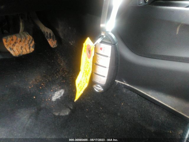 5N1AT2MV6FC758571 Nissan Rogue Sl
