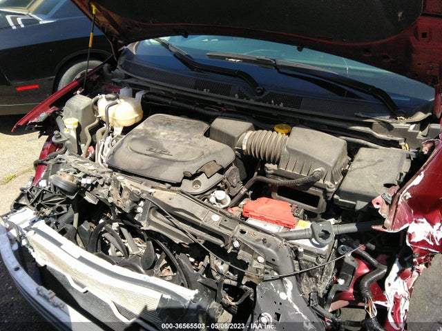 2C4RC1DG4LR260696 Chrysler Voyager Lxi