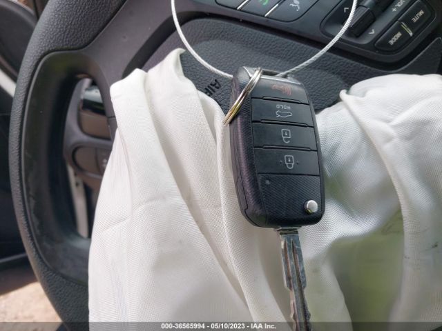 KNAFX4A66F5379367 KIA FORTE LX