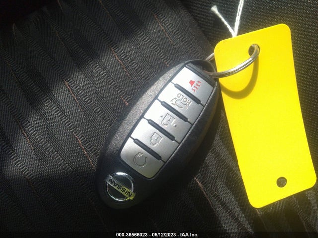 Nissan ROGUE SV 2018 5N1AT2MT8JC729029 Image 11