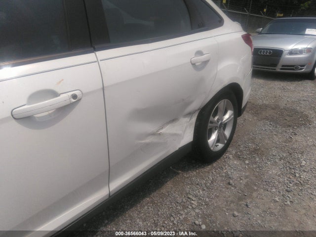 2014 FORD FOCUS SE VIN: 1FADP3F26EL448133