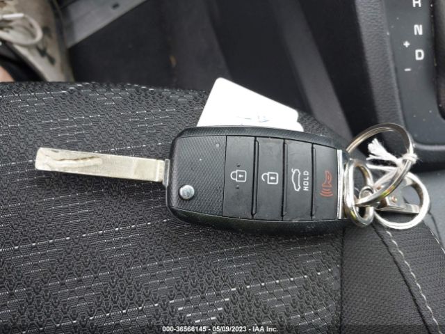 3KPA24AD5NE493020 KIA RIO S