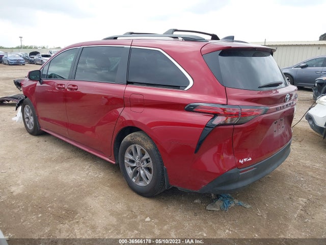 Toyota SIENNA LE 2022 5TDKRKEC6NS121097 Image 5