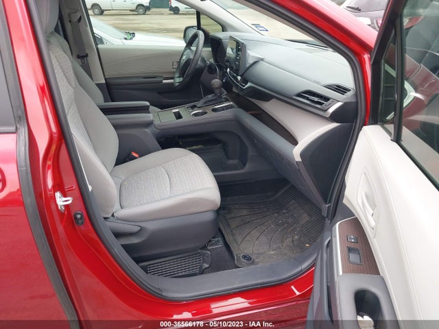 Toyota SIENNA LE 2022 5TDKRKEC6NS121097 Image 7