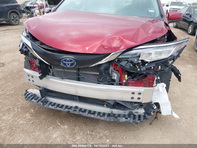 Toyota SIENNA LE 2022 5TDKRKEC6NS121097 Image 8