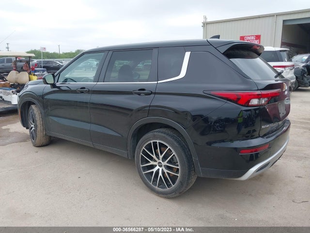 JA4J4UA85NZ052967 Mitsubishi Outlander Se