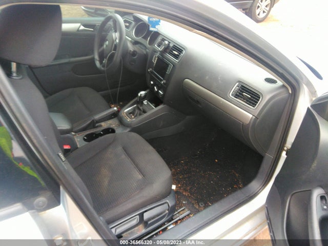 3VWD67AJ0GM305163 Volkswagen Jetta Sedan 1.4t Se