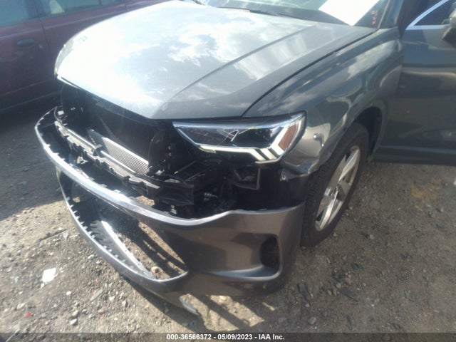 WA1BECF38L1104385 Audi Q3 Premium Plus