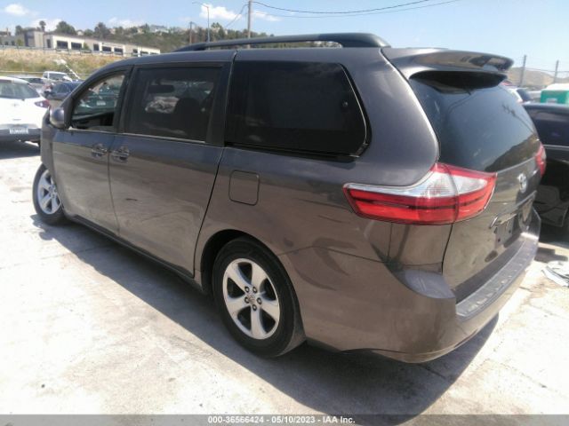5TDKK3DC6FS627607 Toyota SIENNA LE