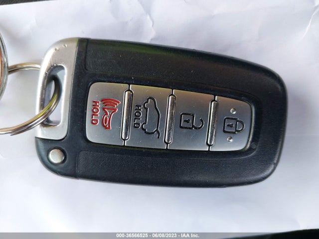 Hyundai VELOSTER 2016 KMHTC6AD8GU295517 Image 3