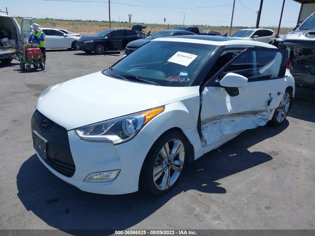 Hyundai VELOSTER 2016 KMHTC6AD8GU295517 Image 2