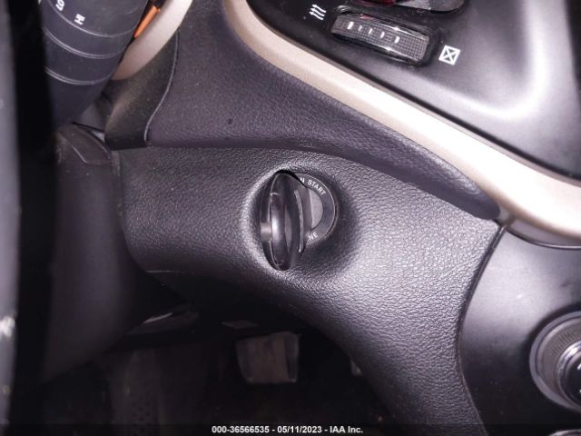 1C4PJMCB7FW726332 Jeep Cherokee Latitude