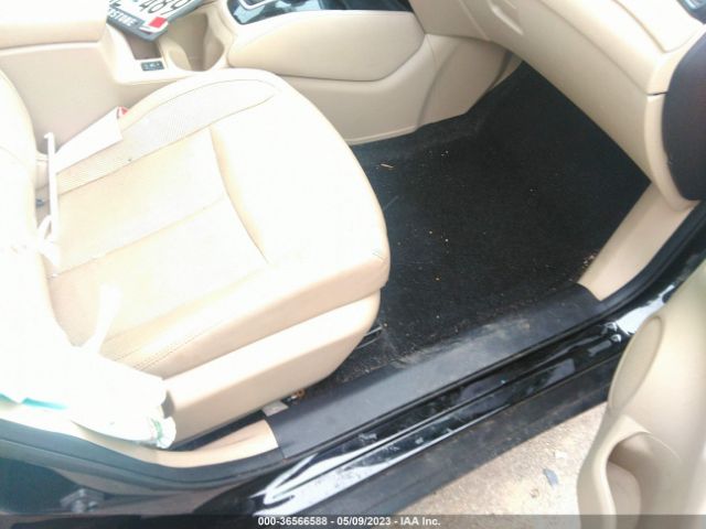 5N1AT2MV9HC748250 Nissan Rogue Sl