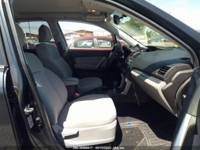 JF2SJAEC2EH513825 Subaru Forester 2.5i Premium