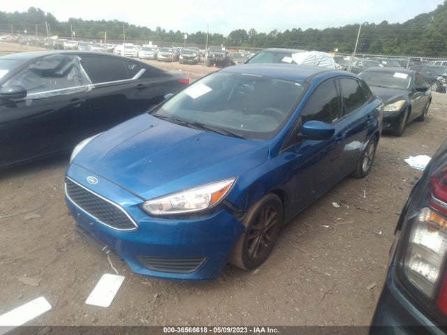 Ford FOCUS SE 2018 1FADP3F22JL212802 Image 2