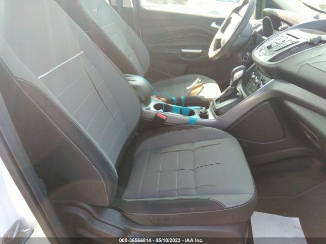 1FMCU0GXXEUE14435 Ford ESCAPE SE