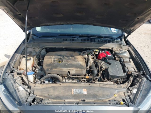 3FA6P0HD5GR119188 Ford FUSION SE