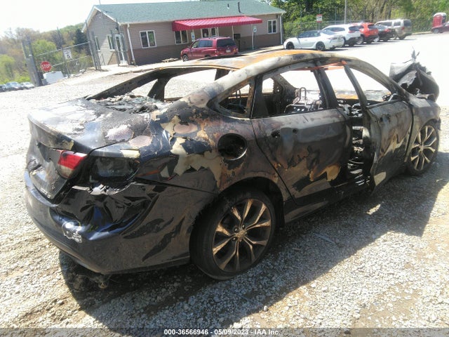 Chrysler 200 C 2015 1C3CCCEG5FN643102 Image 4
