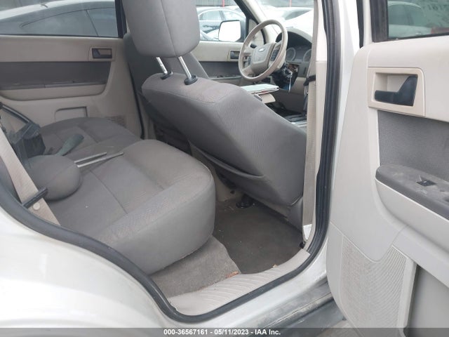 2009 FORD ESCAPE XLT VIN: 1FMCU03799KA57207