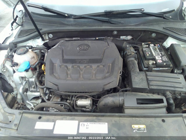 1VWBA7A32JC033585 Volkswagen Passat 2.0t Se