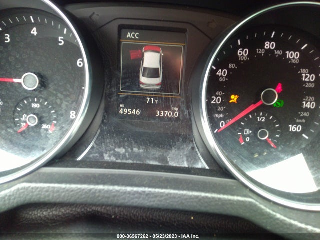 1VWBA7A32JC033585 Volkswagen Passat 2.0t Se