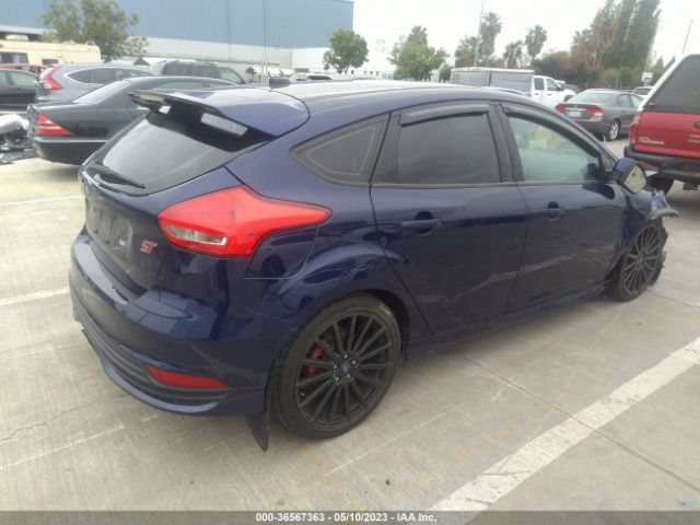 1FADP3L90GL225817 Ford FOCUS ST
