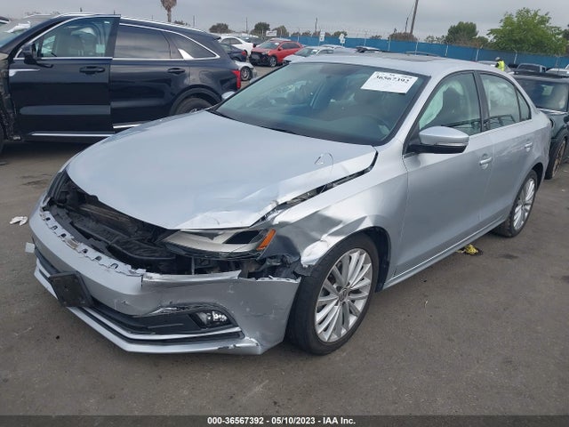 3VWD17AJ7FM330140 Volkswagen Jetta Sedan 1.8t Se