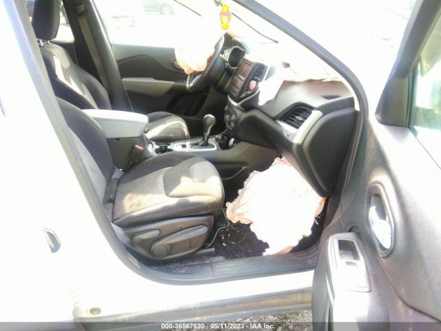 1C4PJMCS8EW175536 Jeep Cherokee Latitude