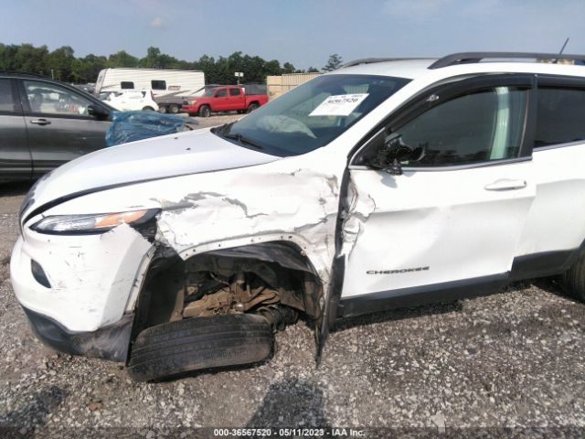 1C4PJMCS8EW175536 Jeep Cherokee Latitude