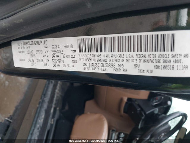 2011 JEEP WRANGLER SAHARA VIN: 1J4AA5D19BL533283