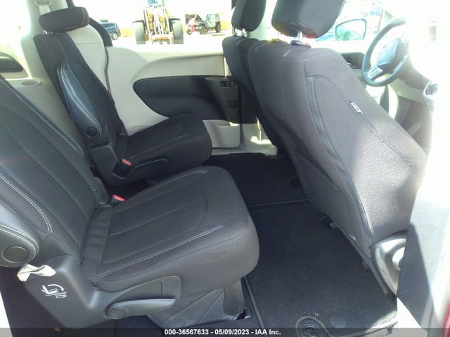 2C4RC1CG5NR215562 Chrysler Voyager Lx