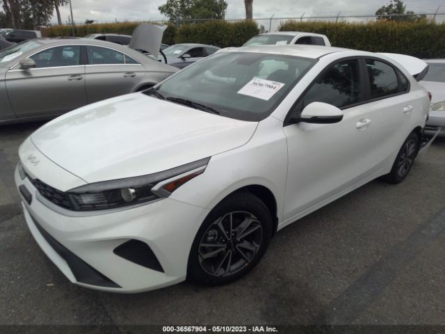 3KPF24AD3PE617942 KIA Forte Lxs