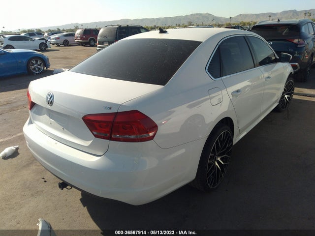 1VWAT7A33FC110607 Volkswagen Passat 1.8t Limited Edition