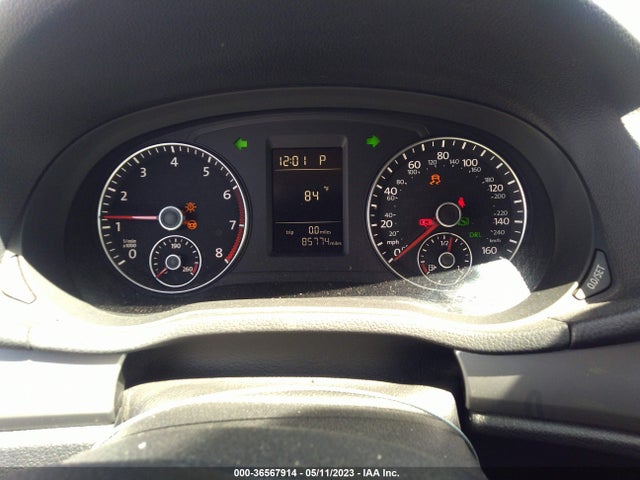 1VWAT7A33FC110607 Volkswagen Passat 1.8t Limited Edition