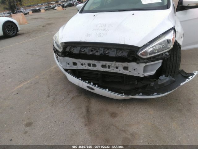 1FADP3F28GL301962 Ford FOCUS SE