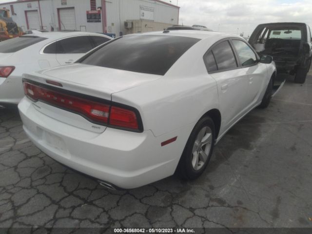 2C3CDXHG8EH303286 Dodge Charger Sxt