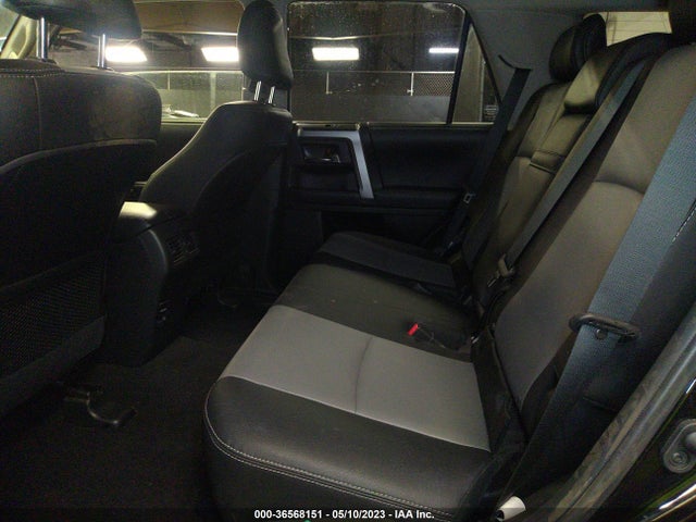 Toyota 4RUNNER SR5 2018 JTEBU5JR5J5583253 Image 8