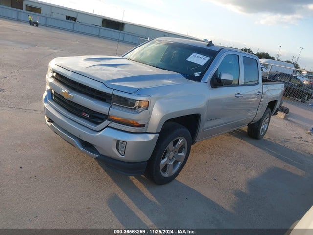 Chevrolet Silverado 1500 2lt 2018 3GCUKREC8JG497086 Image 2