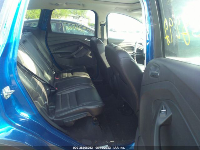1FMCU9J99HUA37258 Ford Escape Titanium