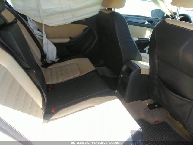 3VWL17AJXFM410298 Volkswagen Jetta Sedan 1.8t Sel