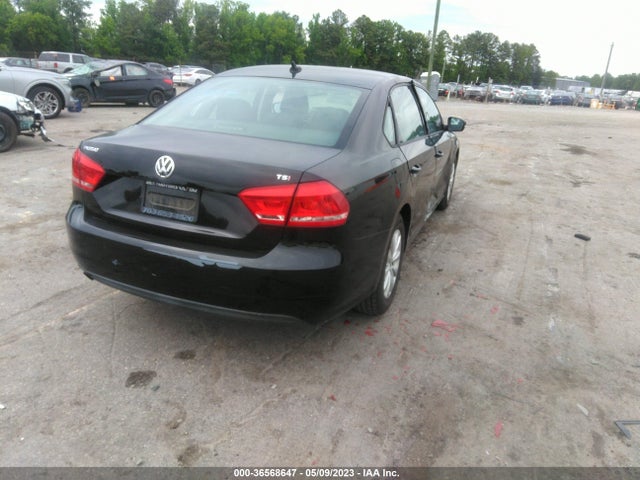 1VWAT7A32EC116655 Volkswagen Passat Wolfsburg Ed