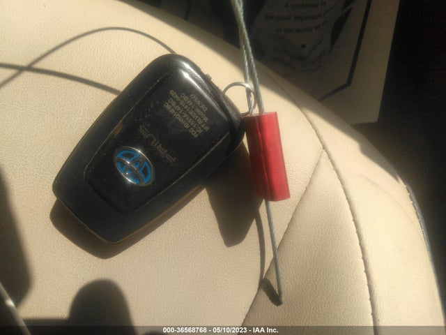 Toyota Prius Four 2016 JTDKARFU0G3508854 Image 11
