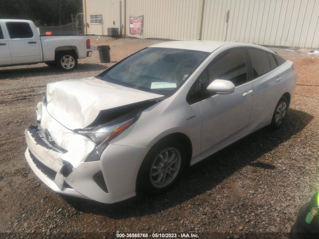 Toyota Prius Four 2016 JTDKARFU0G3508854 Image 2